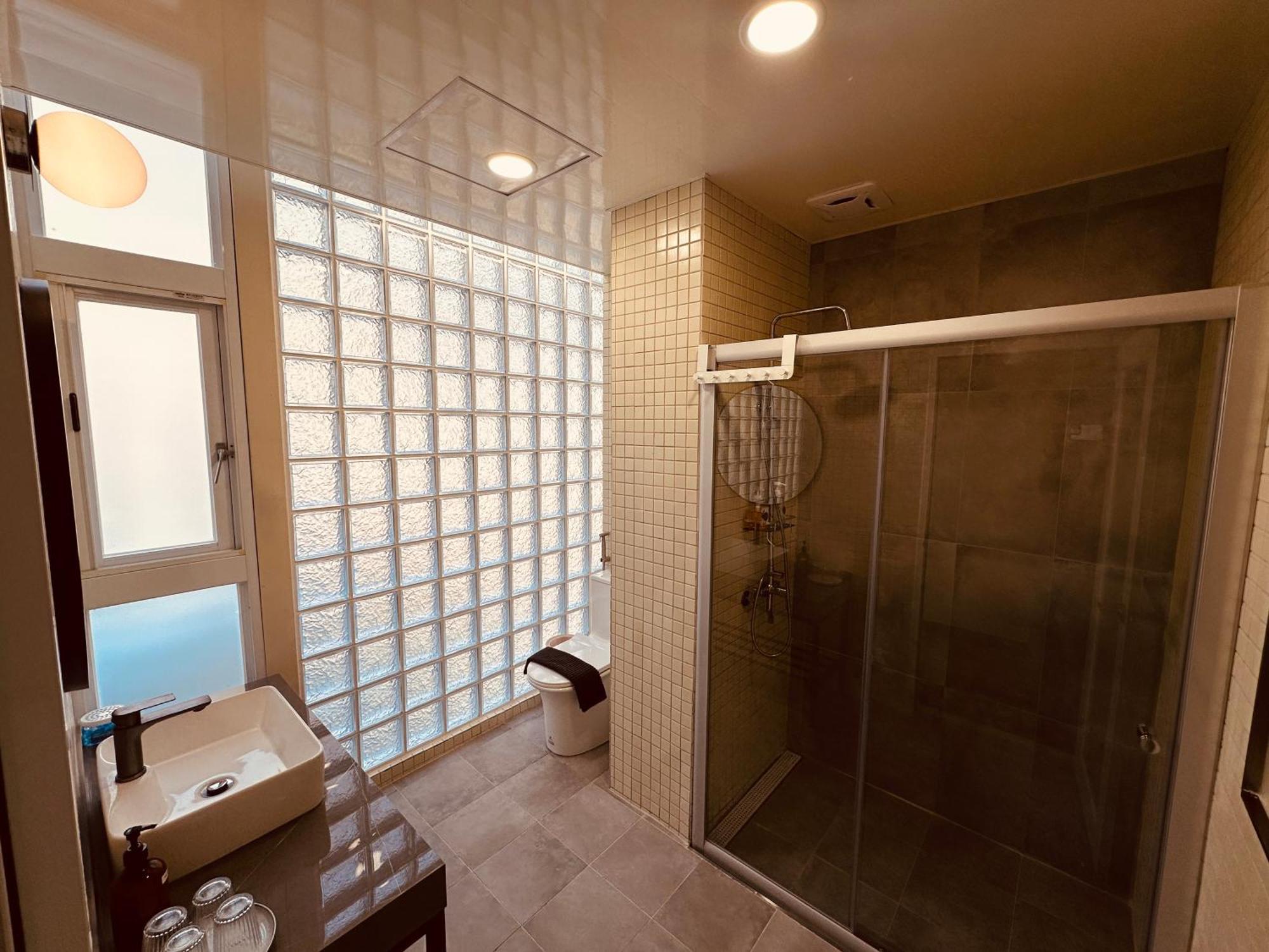 H-Khun Apartamento Donggang Exterior foto