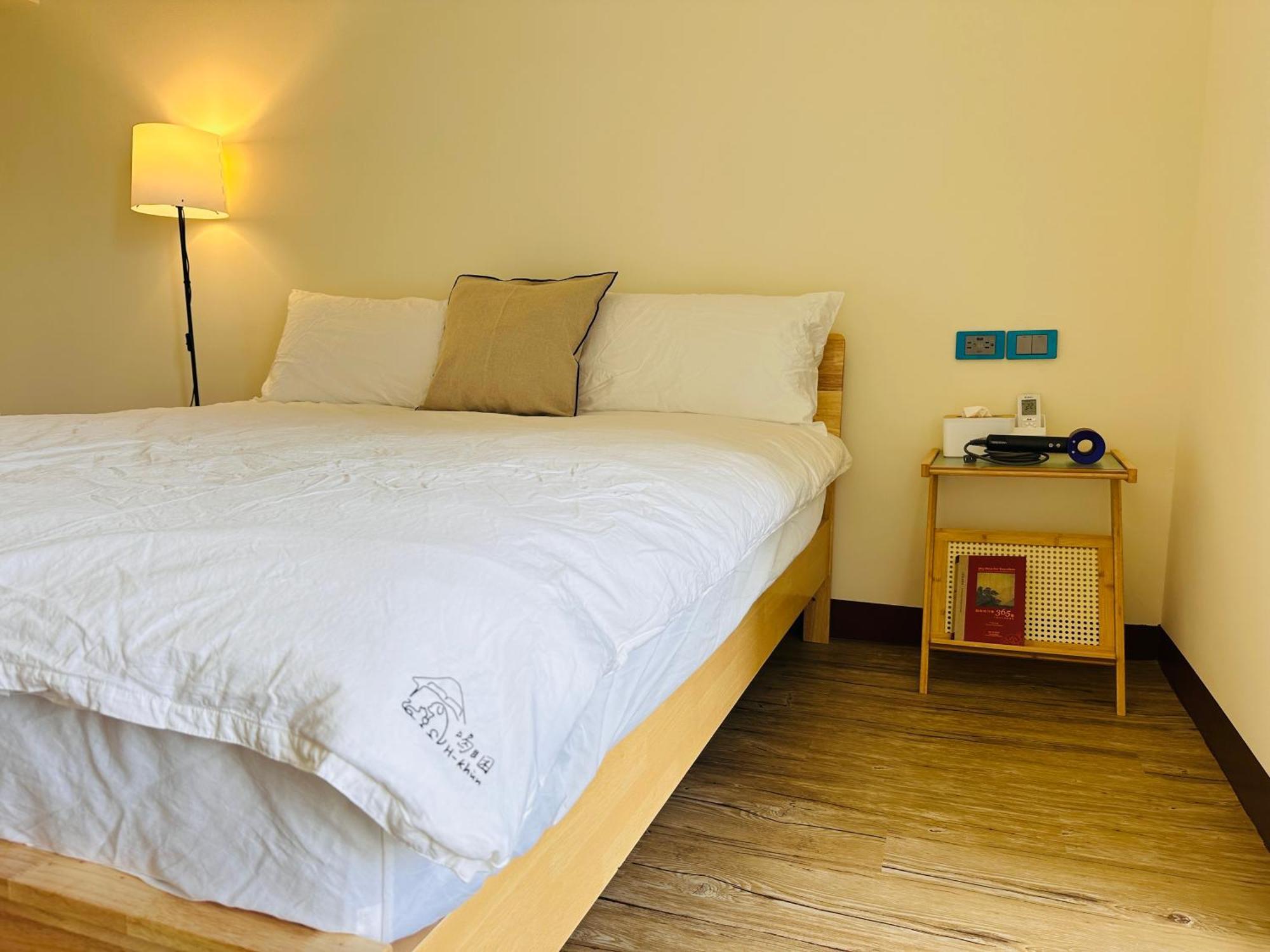 H-Khun Apartamento Donggang Exterior foto